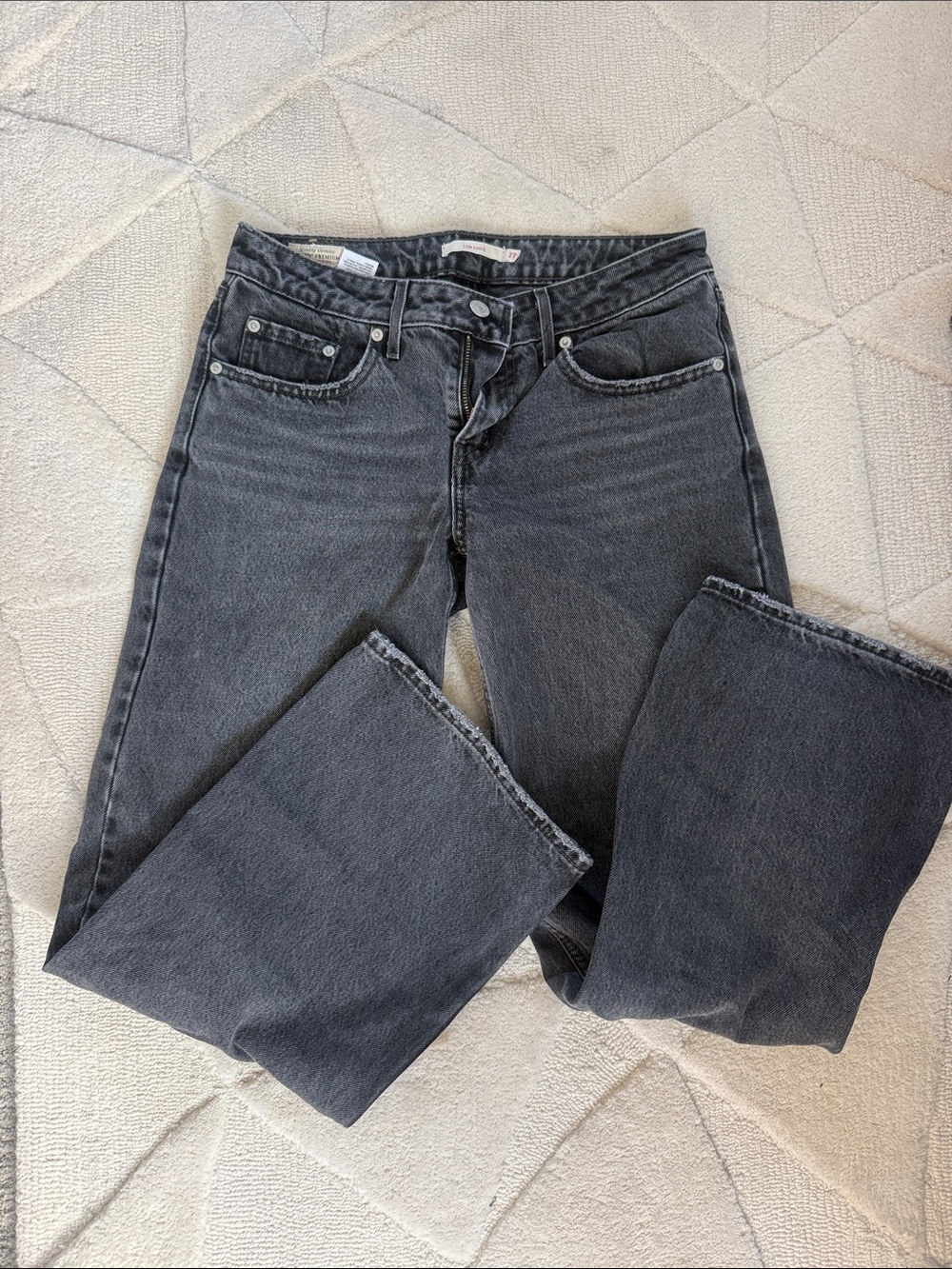 Levi’s low loose jeans size 27